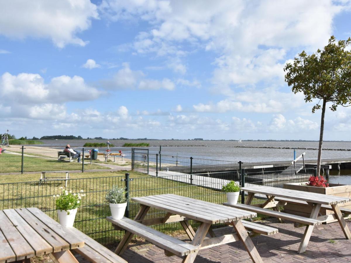 Comfortably Vacation Home At Slotermeer Lake Balk Exteriör bild